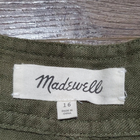 Madewell Green High Waist Pleated Shorts - Picture 2 of 9